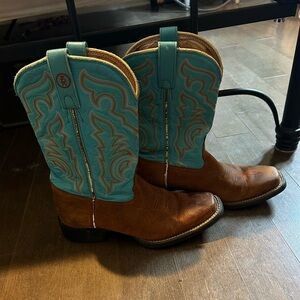 Women’s Tony Lama boots